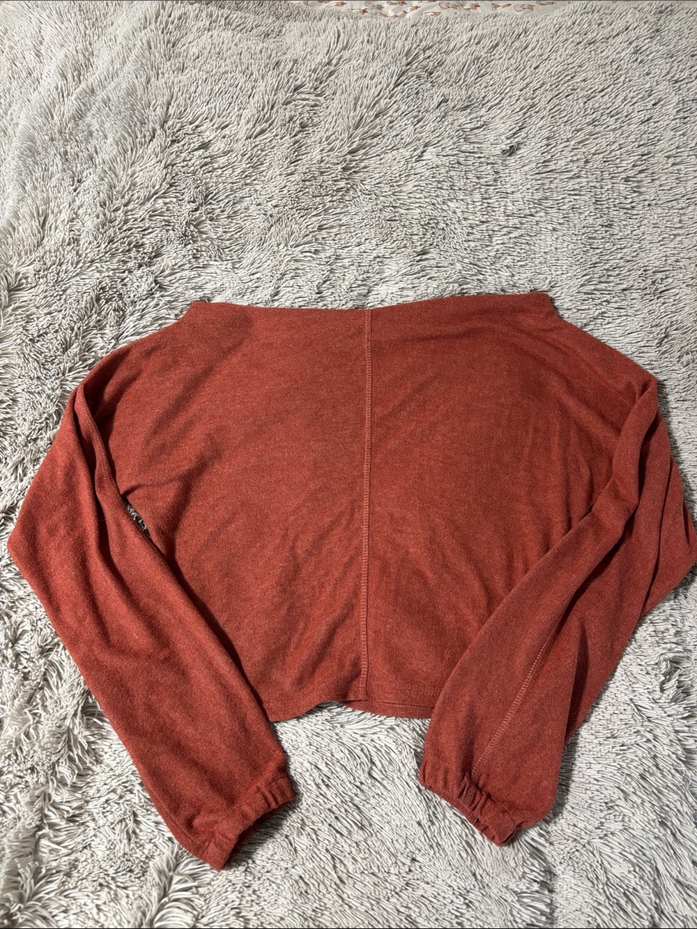 Love Riche Rust Off-Shoulder Cropped Sweatshirt